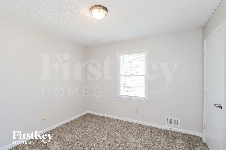 Building Photo - 4894 Raven Way NE