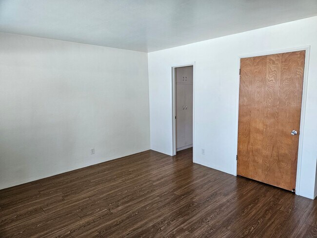 Building Photo - Cozy Apartment for rent in Visalia