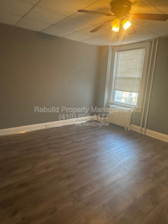 Building Photo - 3136 Chesterfield Ave