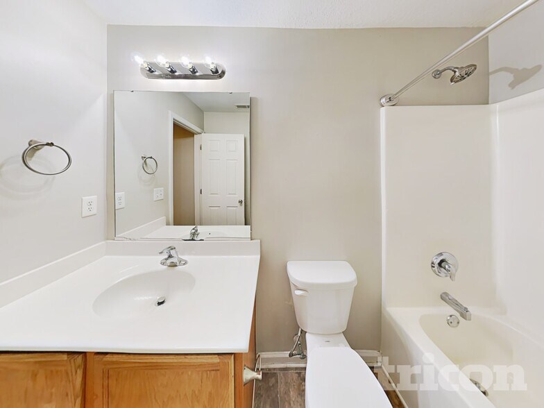 Building Photo - 1810 Long Paw Ln