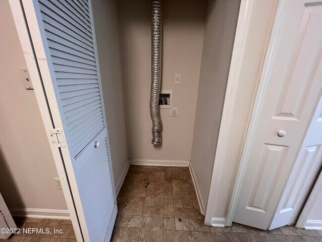 Building Photo - 3711 Kirkpatrick Cir