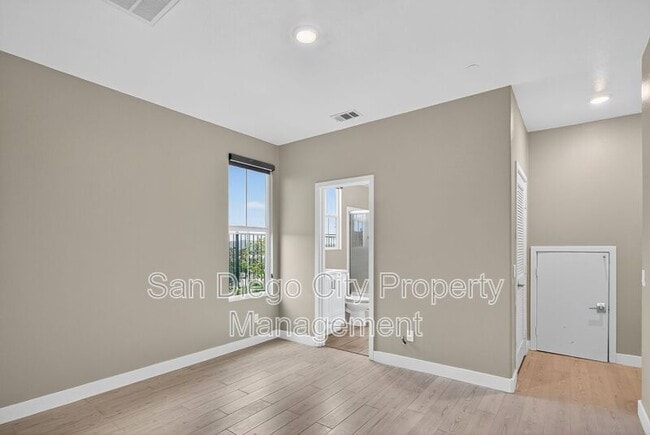 Building Photo - 1735 Artemisia Ct