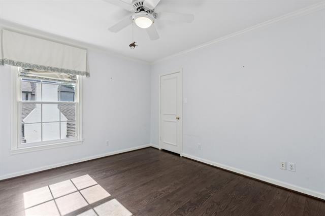Building Photo - 4437 Larchmont St