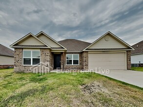 Building Photo - 3821 Glitterman Dr