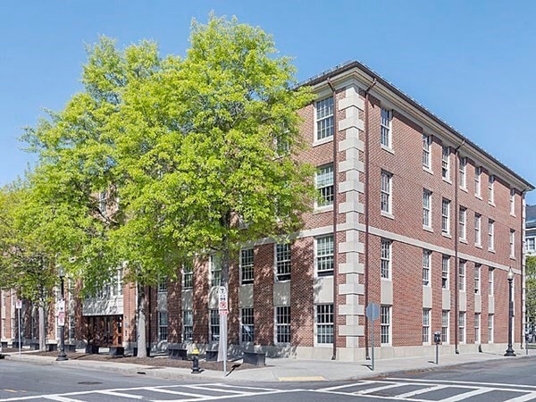 Building Photo - 39 1st Ave
