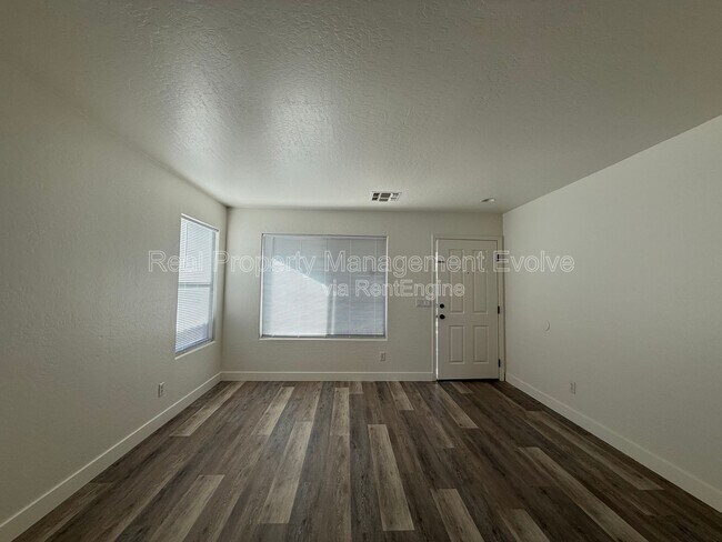 Building Photo - 2809 N 107th Dr