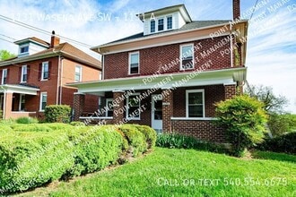 Building Photo - 1131 Wasena Ave SW