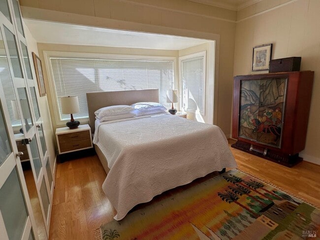 Building Photo - 926 Champion Ln