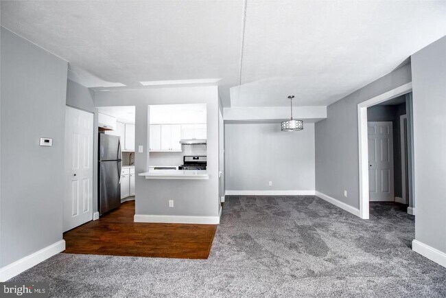 Building Photo - 188 Old Forge Crossing