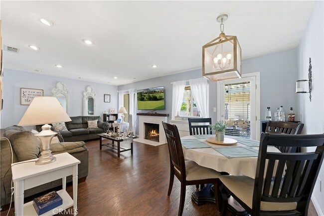 Building Photo - 855 N 3rd Ave