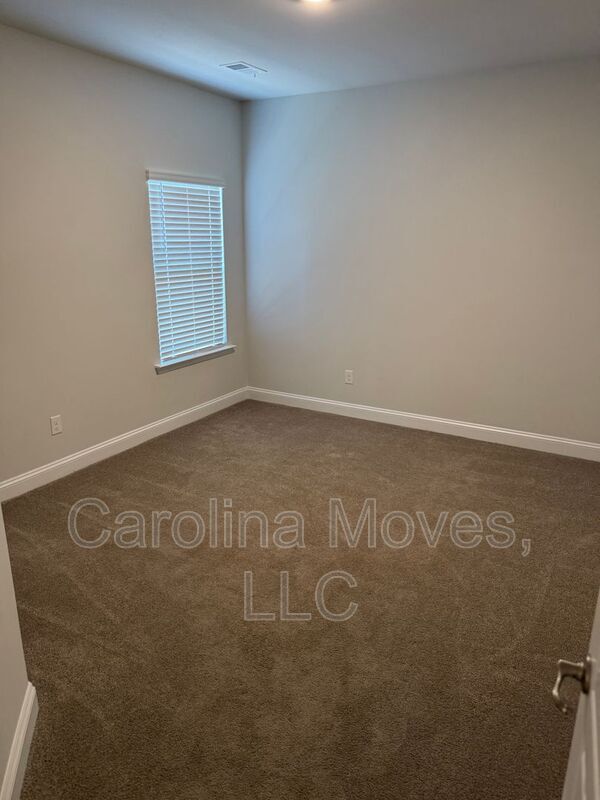 Building Photo - 349 Cypress Holw Trl
