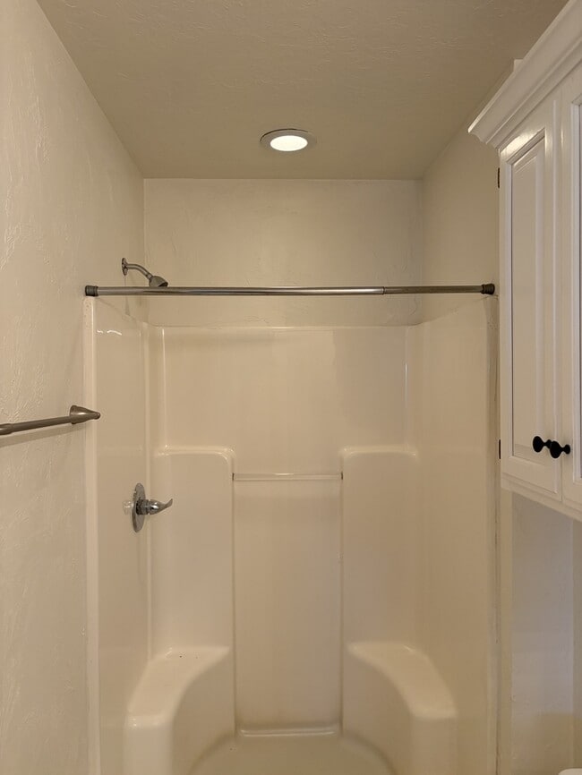 Building Photo - 4813 SE 89th Terrace