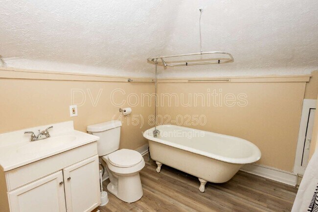 Building Photo - 54 S Portage Path