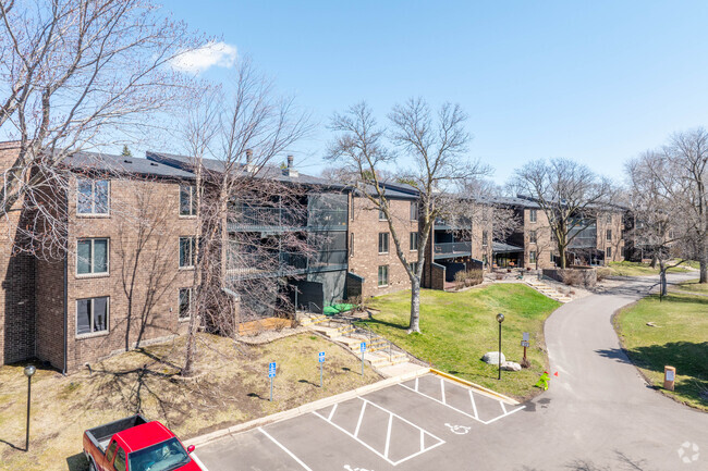 Building Photo - Lochmoor Condos and Lofts