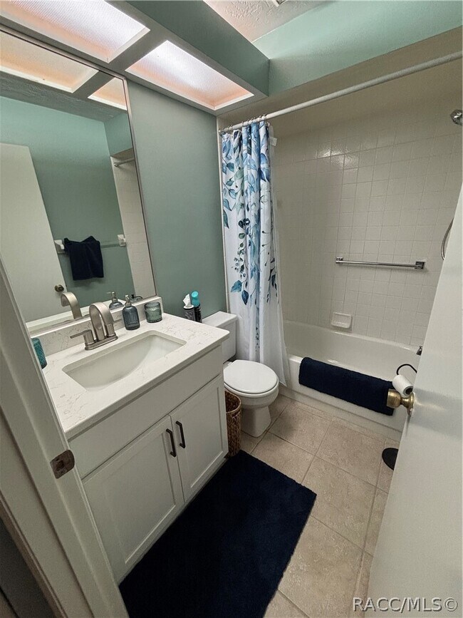 Building Photo - 3636 N Lucille Dr