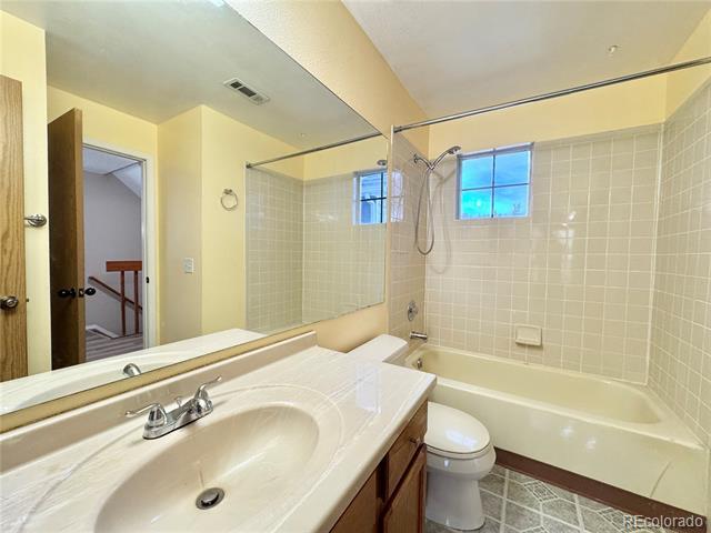 Building Photo - 2129 Troy Ct