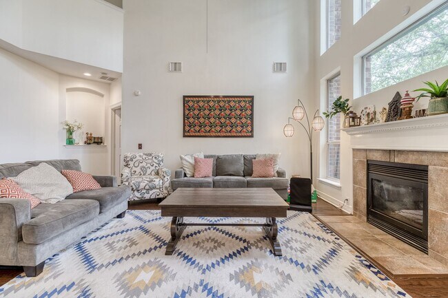 Building Photo - Beautiful Walker Ranch 2 Story Home. This location is fabulous, located off Bitters and Blanco