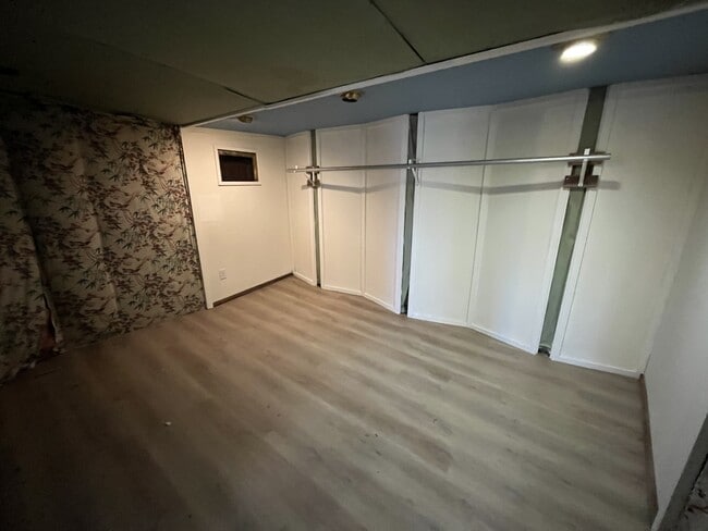 Building Photo - 2834 Java Ct