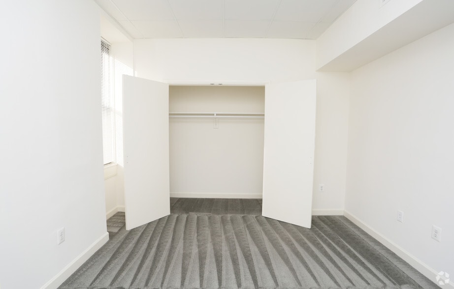 Interior Photo - The Severn