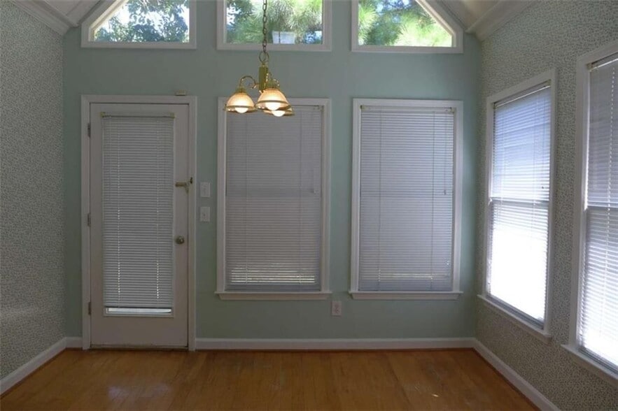 Building Photo - 4710 Fairway View Ct