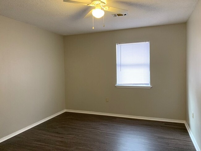 Building Photo - 1307 N. Arkansas-