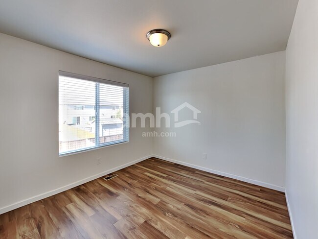 Building Photo - 2783 Moore St