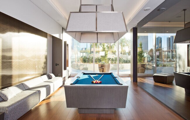 Building Photo - Brand New Luxury unit in the Heart of Downdown LA