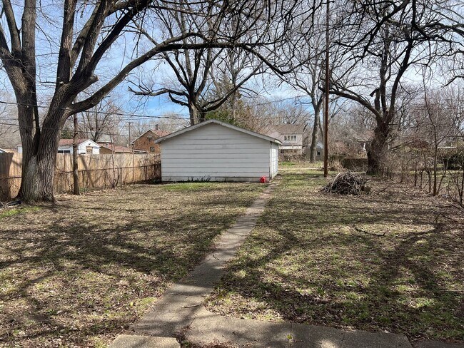 Building Photo - 1224 N Rutledge St