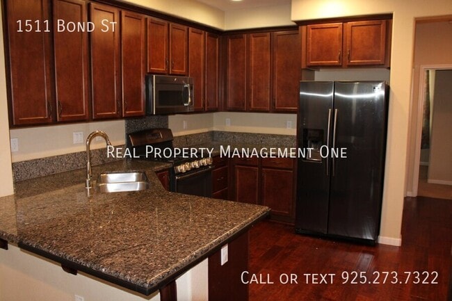 Building Photo - 1511 Bond St