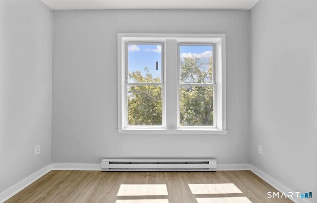 Building Photo - 25 Whittier St