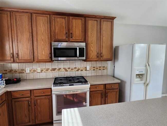 Building Photo - 1011 Lexington Green Dr