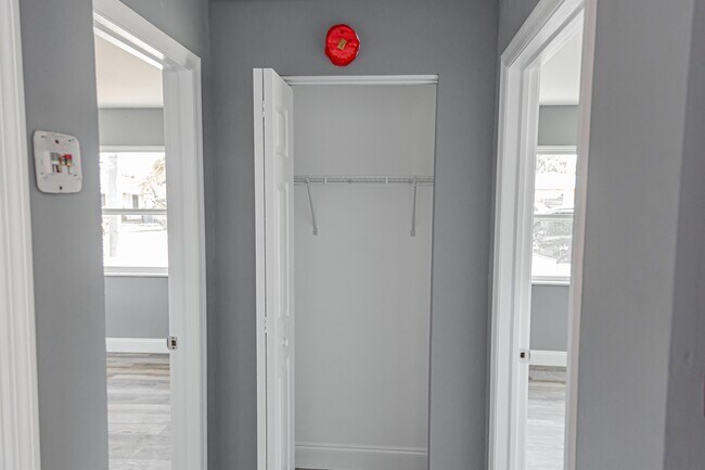 Building Photo - 901 W 36th St