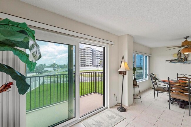 Building Photo - 3600 S Ocean Shore Blvd