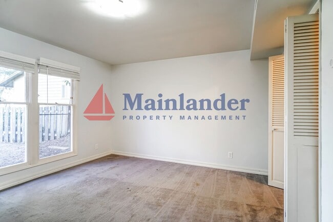 Building Photo - *PRICE REDUCTION* Beautiful 4 Bedroom Home with Terraced Backyard!