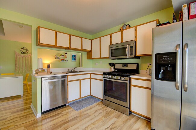 Building Photo - 1608 Normantown Rd