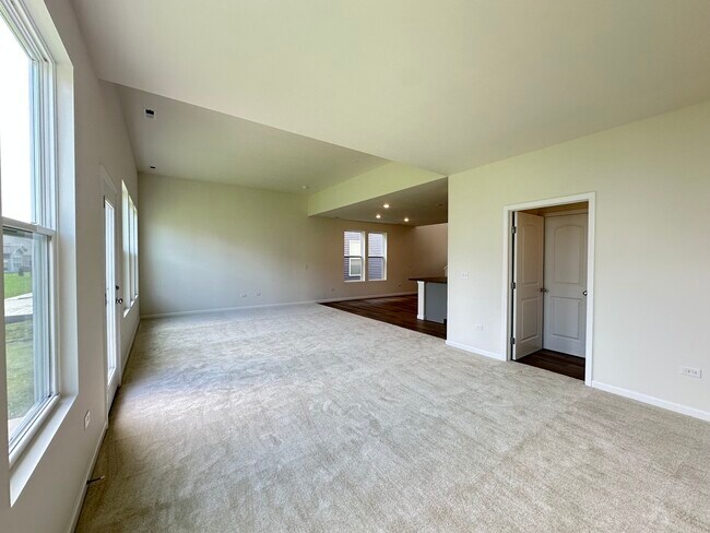 Building Photo - 2656 Lawlor Ln