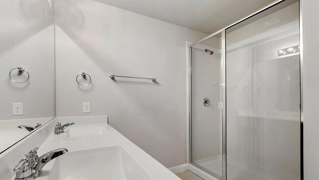 Building Photo - 1148 La Conterra Blvd