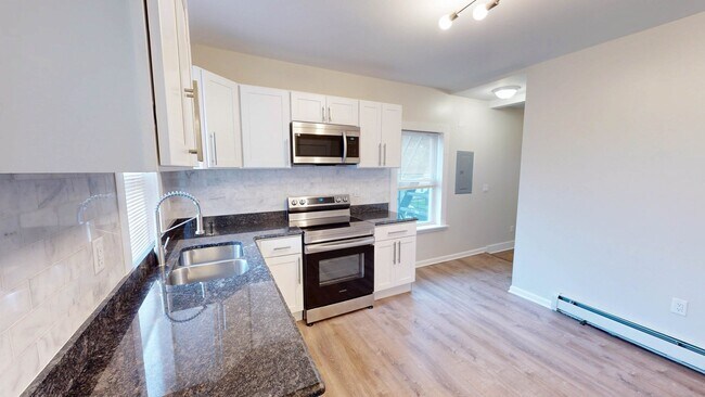 Building Photo - Wooster Sq 2-Bedroom with W/D & Parking