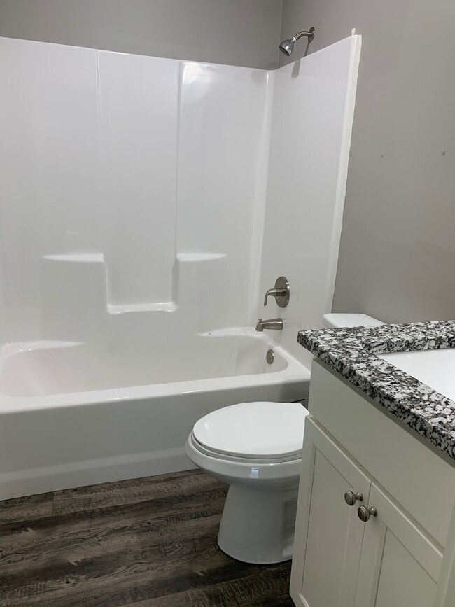 Building Photo - Charming 3-Bedroom Home with 2 Full Baths ...