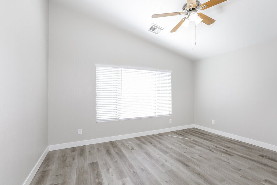 Building Photo - 6531 Duck Hill Springs Dr