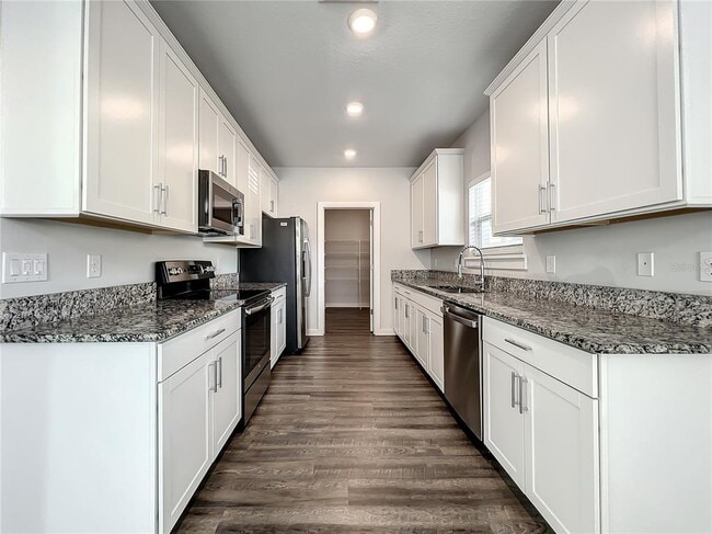 Building Photo - 3715 W Wisconsin Ave