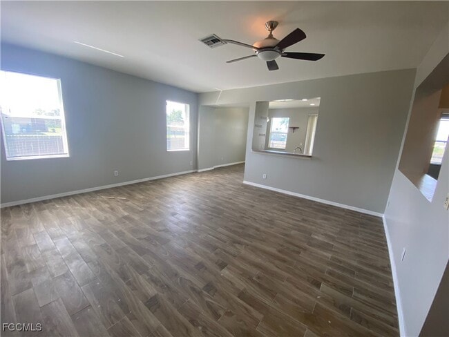 Building Photo - 1806 NW 21st Pl