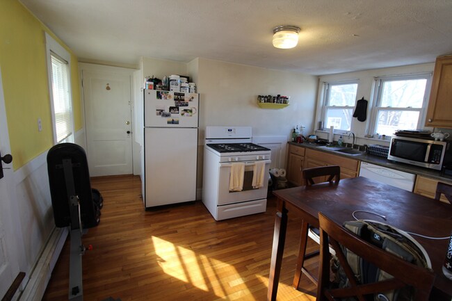 Primary Photo - 1.0 bedroom in Somerville Massachusetts 02144