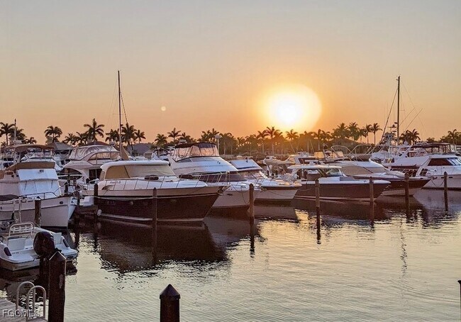 Building Photo - 3027 SW 16th Pl