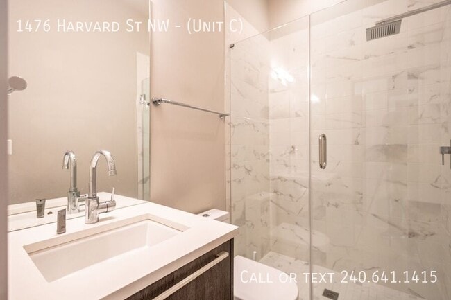 Building Photo - 1476 Harvard St NW
