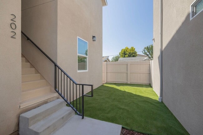 Building Photo - 1/2 Off First Month's Rent - New Construct...