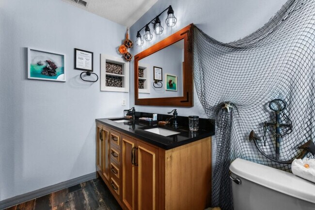 Building Photo - 8401 Secret Key Cove