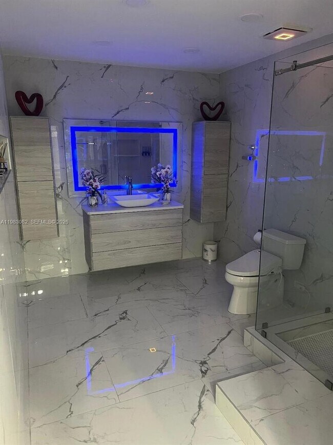 Building Photo - 1430 Polk St