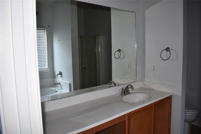 Building Photo - 2026 Tanur Cascade Dr