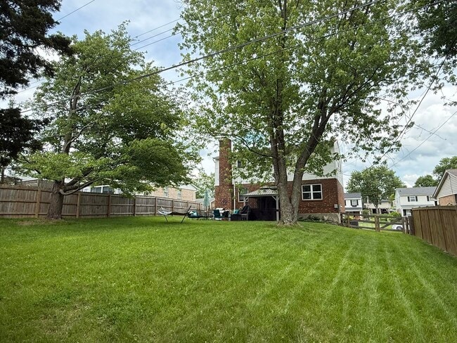 Building Photo - 2840 Campus Dr
